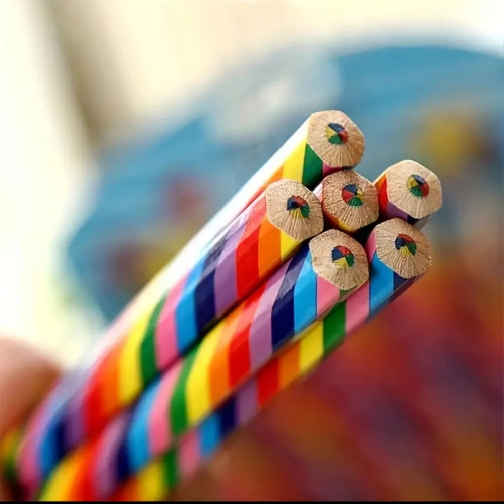🍄Rainbow Colors Writing Pencils